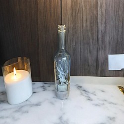 Decoratieve fles met gravures